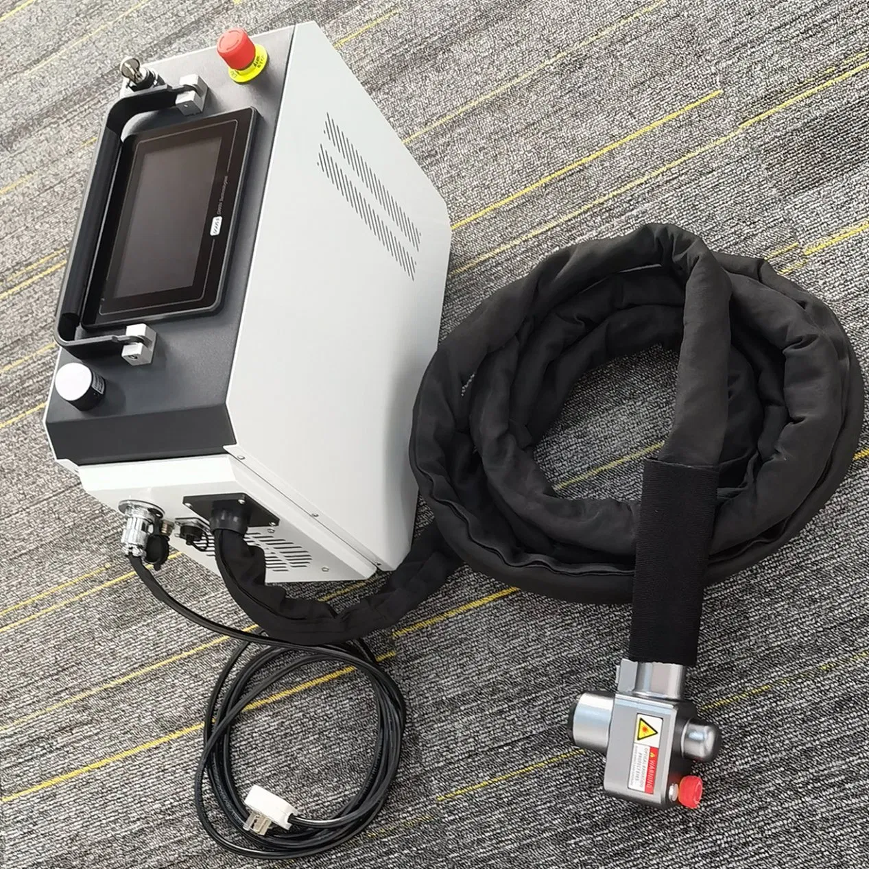 200W 300W 500W Handheld Pulse Laser Cleaning Machine Portable Pulsed Laser Rust Remover for Metal Paint Oil