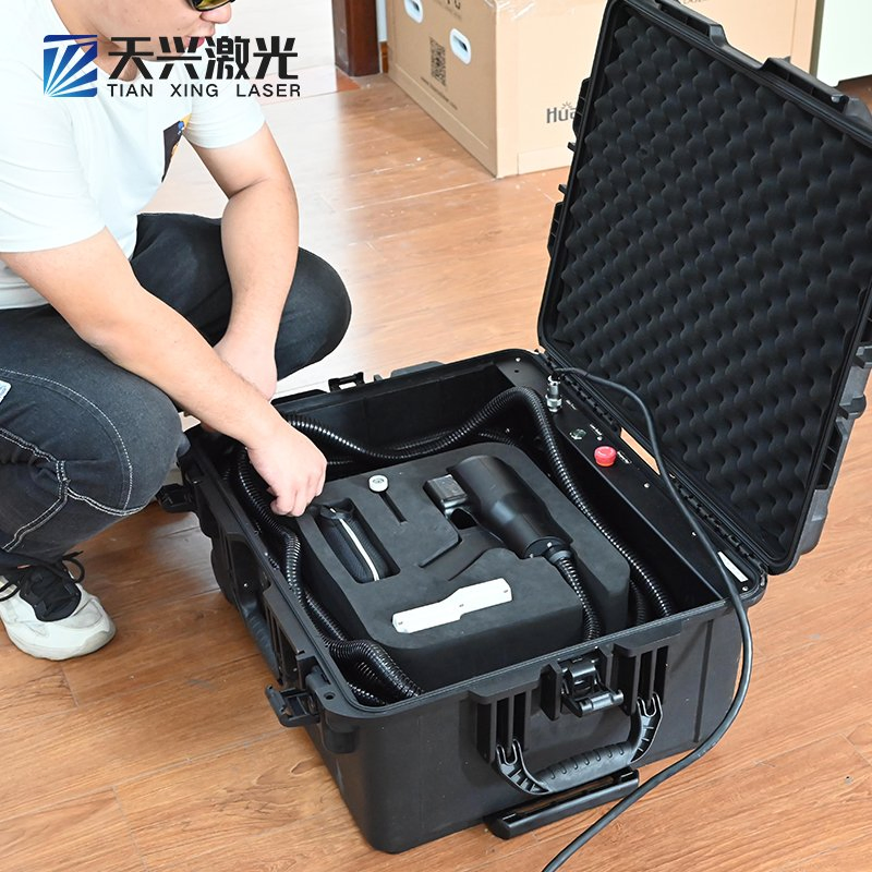 High Tech 200W 100W Jpt Mopa Laser Source Portable Mini Fiber Pulsed Deep Cleaning Machine for Rust Oxide Painting Coating