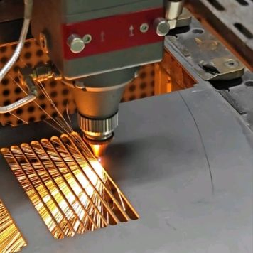 1500W-6000W CNC 3015/4015/5015mm 2D/3D 0.05mm Precision Fiber Laser Cutting Machine for Cabinet Sheet Metal