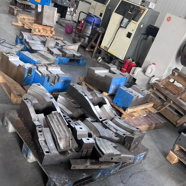 Precision Laser Hardening Machinery for Enhanced Mold Durability