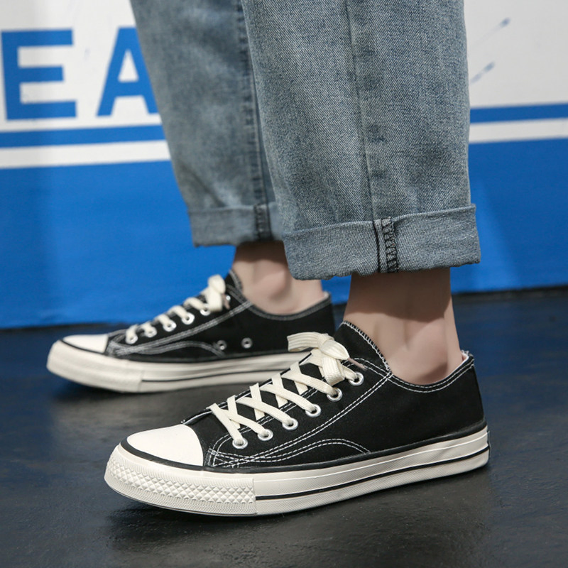 Zapatos de lona para hombres, zapatos transpirables de verano antideslizantes, 2026 nuevo estilo, zapatillas sin cordones, zapatos individuales, zapatos deportivos y casuales