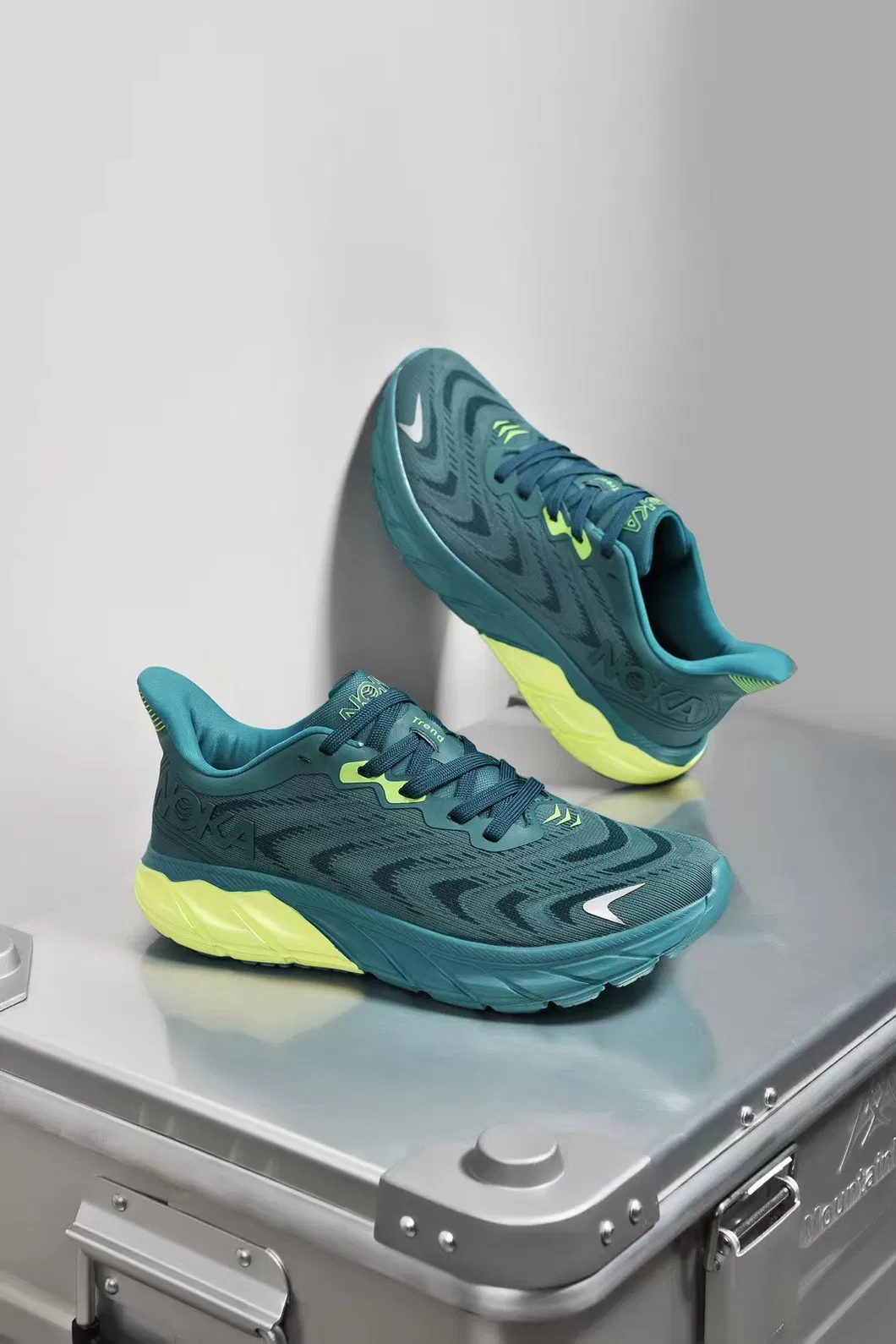 2024 Nuevos Zapatos de Moda Zapatos Deportivos Marca Calzado, Nuevo Estilo Casual Zapatillas para Correr para Hombres, Stock de Bajo MOQ Zapatos de Ocio Cómodos