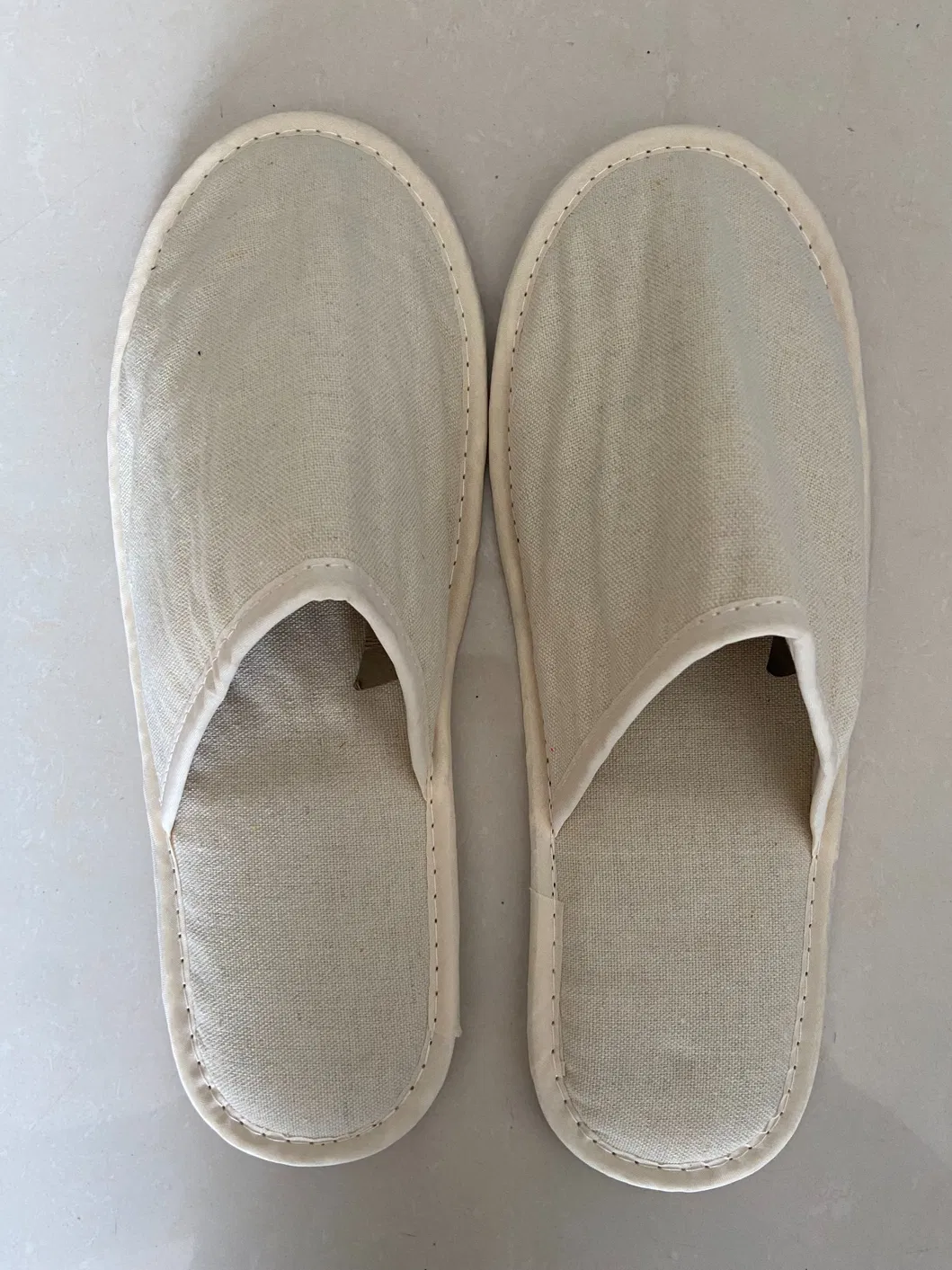 Zapatillas de hotel de alta calidad de un solo uso en conjunto de amenidades