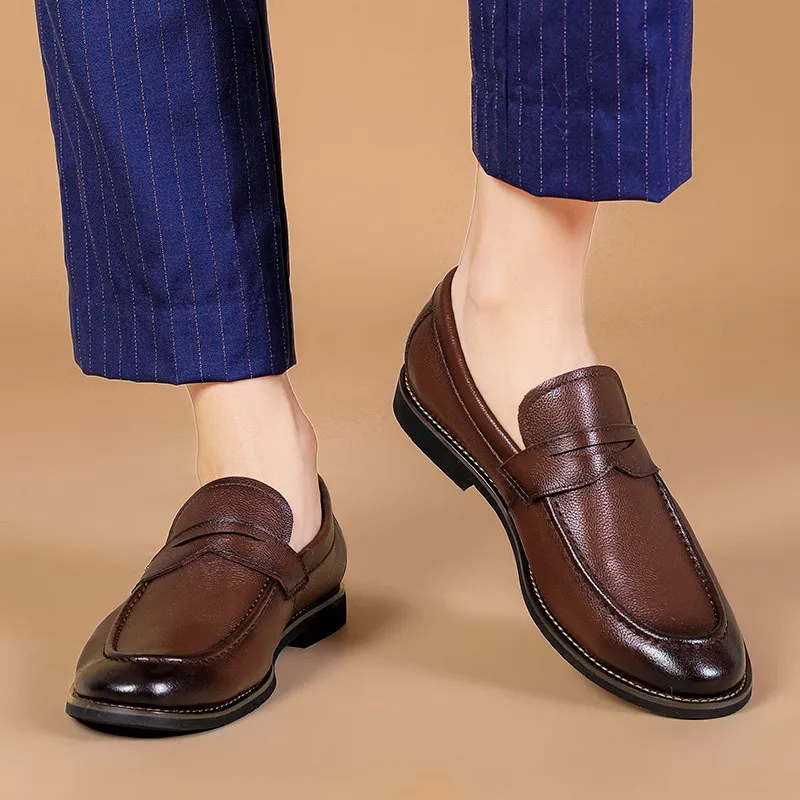 Zapatos de vestir para hombres OEM - Zapatos de cuero genuino personalizables para regalos corporativos