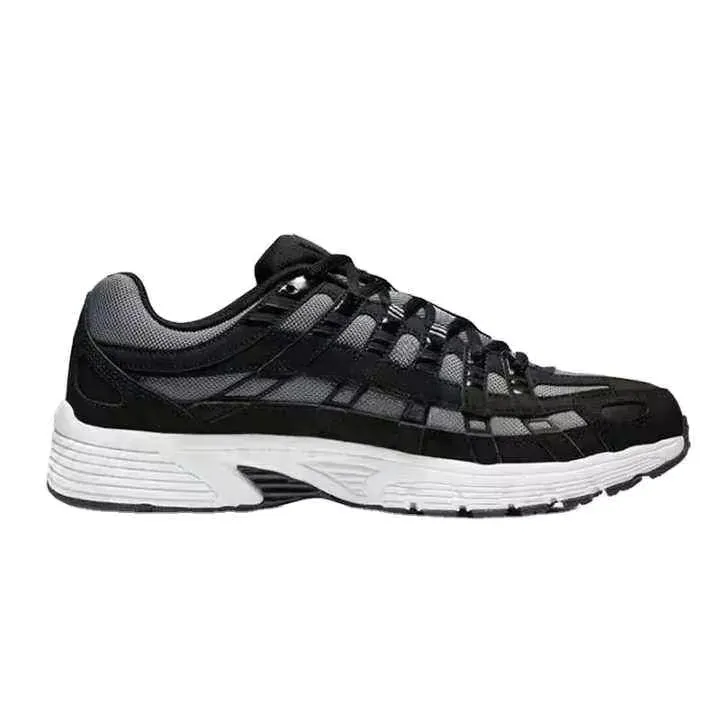 Zapatillas deportivas detalle 1