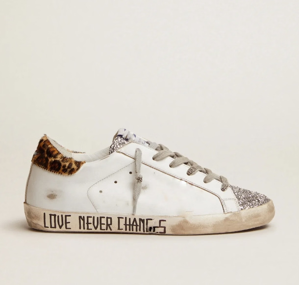 Zapatillas de lujo de diseñador de cuero genuino, blancas, con estilo clásico para múltiples temporadas, verano, vintage, estrella dorada, estilo de caminar