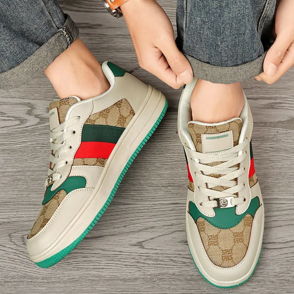 Zapatillas de plataforma retro para hombres en color caqui