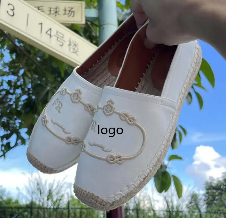 Estilo clásico Venta caliente Zapatos de Diseño para mujer Deportes Zapatos Casual Zapatos de lona de moda de viaje