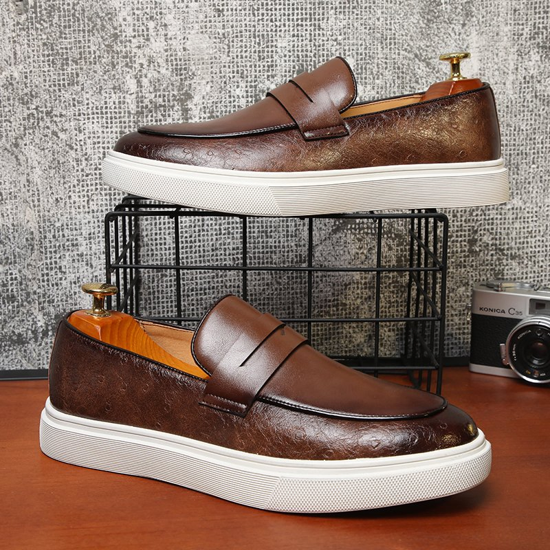 Zapatos de vestir de cuero genuino de alta gama para hombres, estilo británico, mocasines transpirables, zapatos casuales suaves, zapatos de tablero versátiles con diseño ligero
