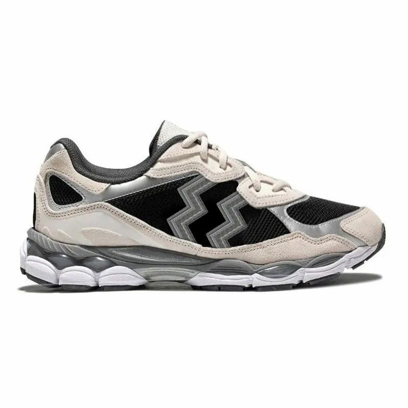 Zapatillas deportivas para hombres de uso diario en crema y plata, ideales para actividades al aire libre