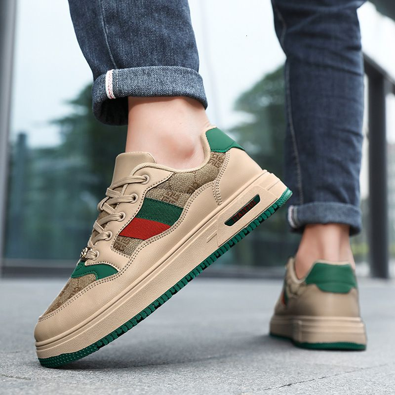 Zapatillas de plataforma retro para hombres en color caqui, con cordones, ideales para caminar a diario, calzado de cuero de ajuste slim con suela de goma a prueba de golpes