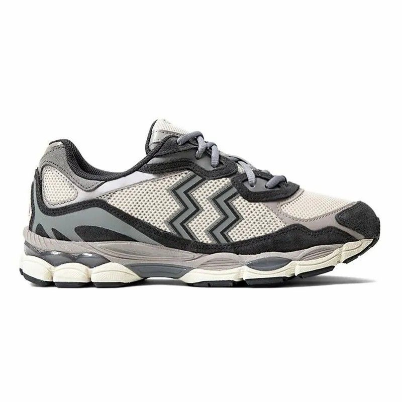 Zapatillas deportivas para hombres de uso diario en crema y plata, ideales para actividades al aire libre