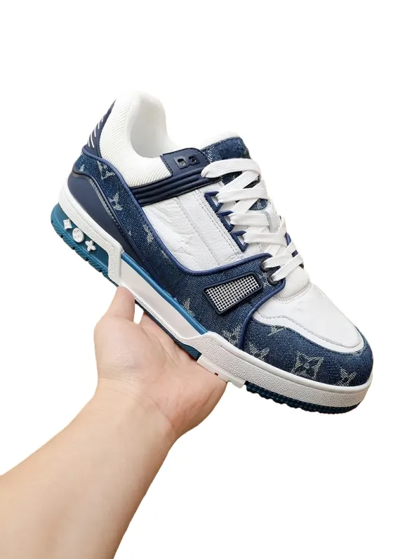 Zapatillas de diseño moderno para caminar