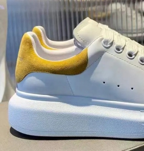 Zapatos blancos de plataforma de PU de alta calidad para mujeres, zapatillas de moda para el campus, zapatos casuales para mujeres