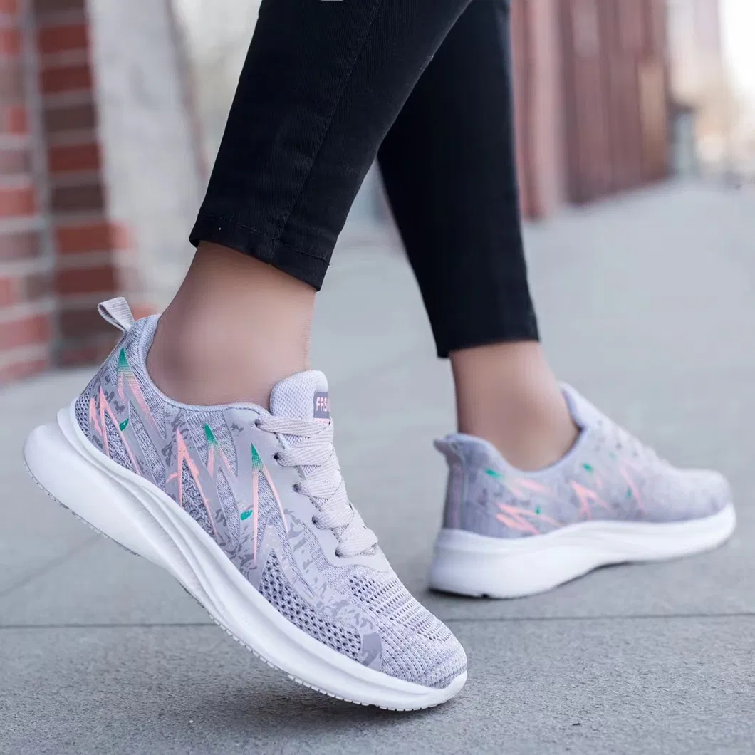 Zapatillas deportivas cómodas para mujeres y hombres, 2024 Zapatillas de correr de marca, zapatos de ocio populares, calzado en stock de bajo MOQ, nuevo estilo de zapatos deportivos de moda