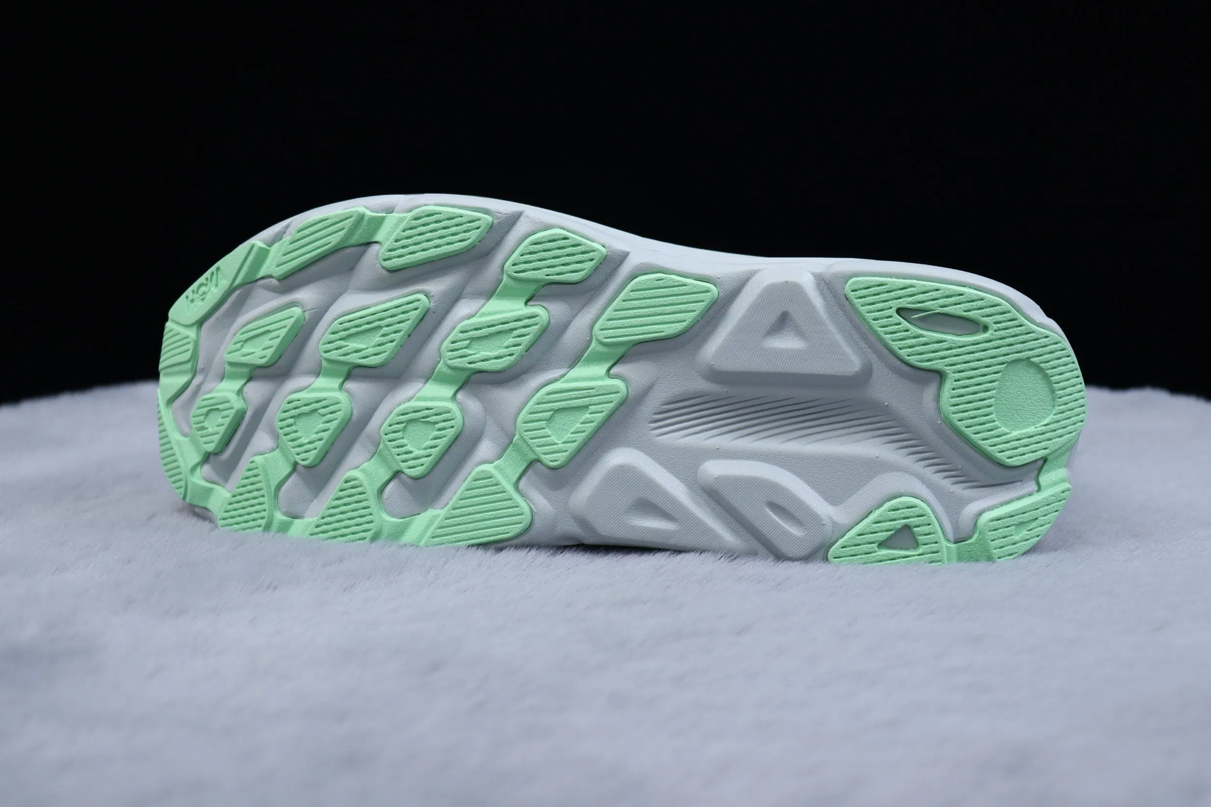 Zapatillas deportivas casuales y de moda Hoka, populares para correr