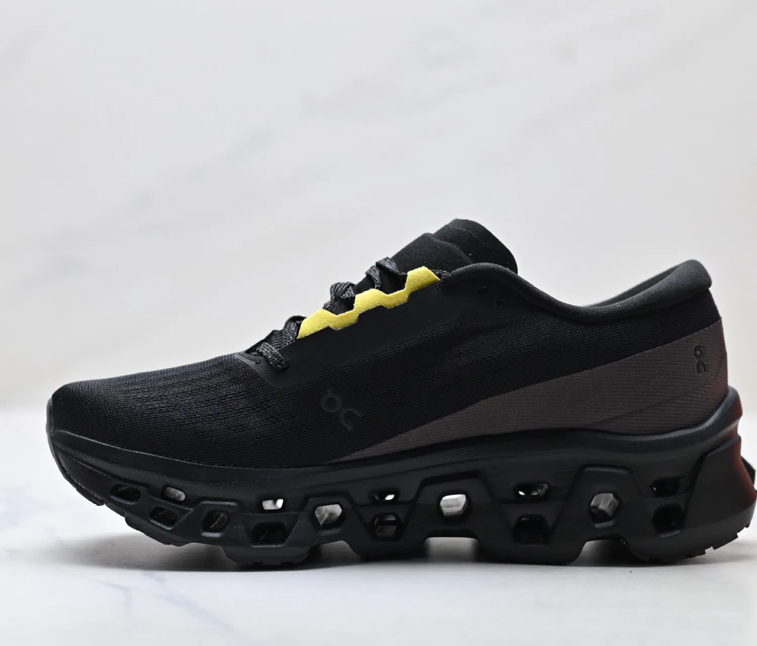 Zapatillas deportivas de espuma de reducción de impacto de material reciclado transpirable para entrenamiento en el gimnasio