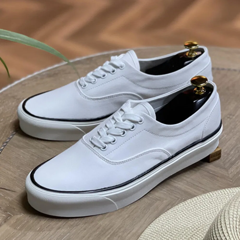 2023 Zapatillas de goma blancas