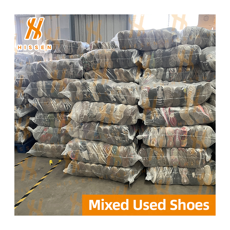Precio de mayorista de zapatos planos de segunda mano, zapatillas usadas, tacones altos en venta