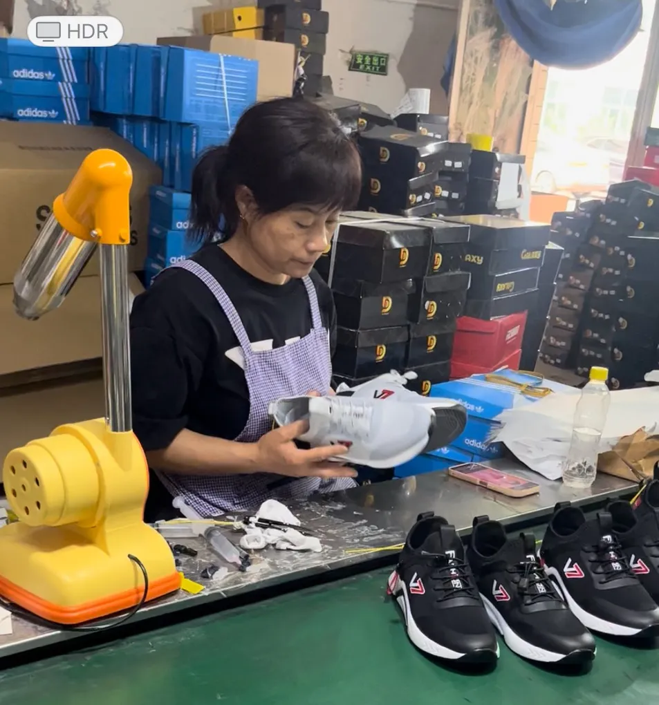Venta Caliente Zapatillas Super Livianas de Alta Calidad Sin Cordones