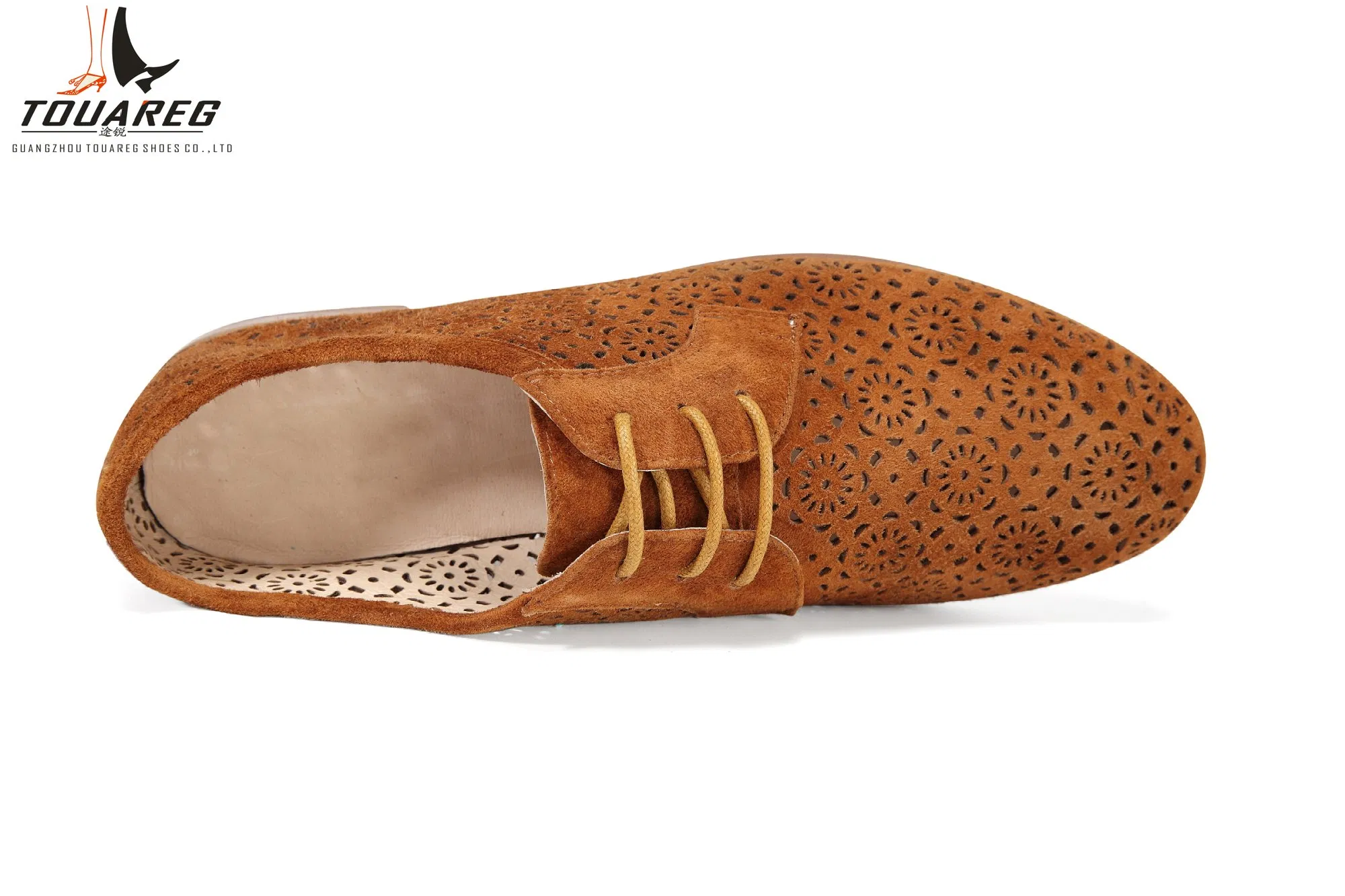 Listo para enviar cómodos zapatos casuales de cuero genuino, mocasines tallados