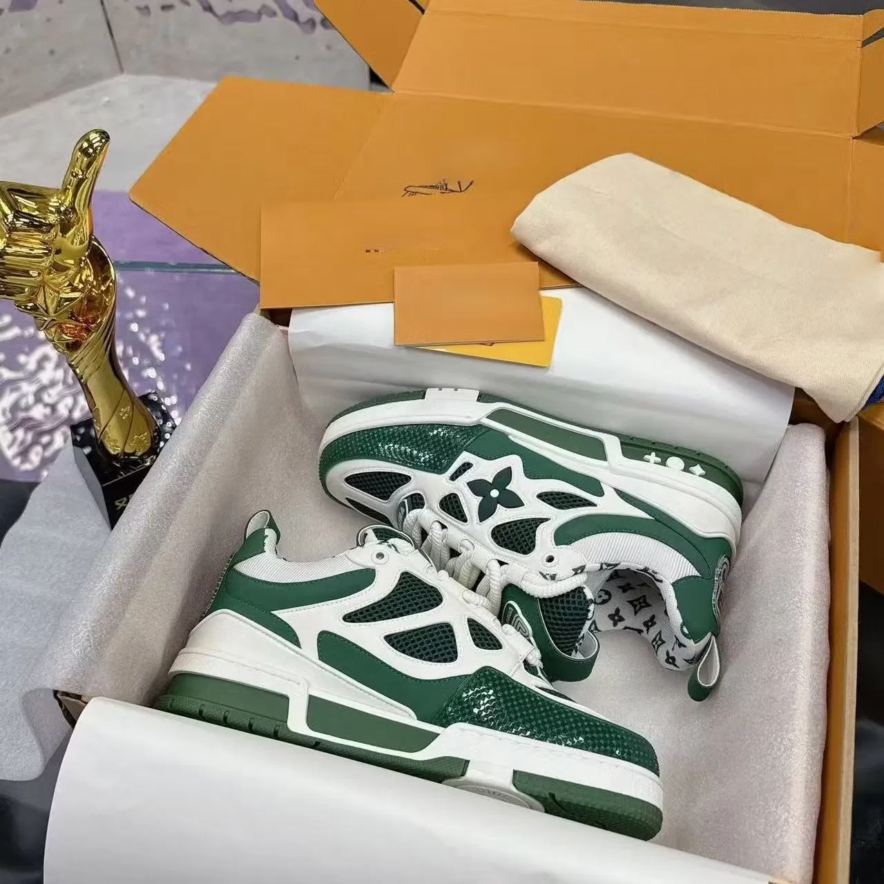 Proveedor de China Zapatillas Deportivas al por mayor Réplica de Marca 1: 1 Copia Espejo Atlética de Lujo para Baloncesto Caminata Correr Zapatillas