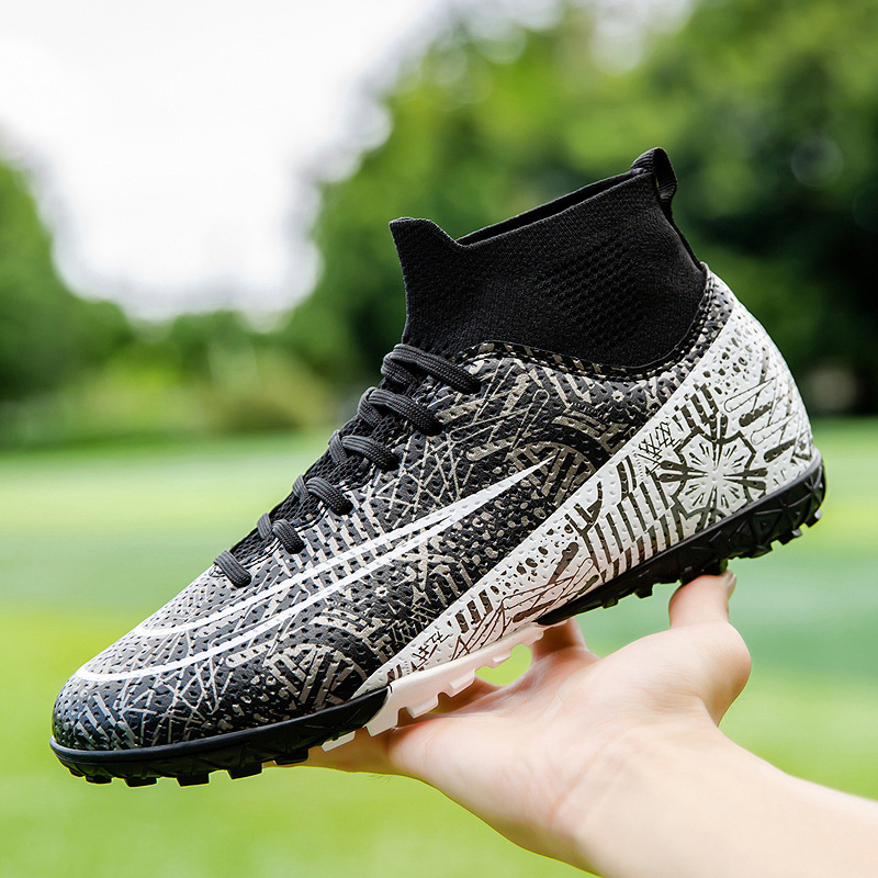 Calzado personalizado al por mayor de fábrica, zapatos de fútbol al aire libre, tacos de entrenamiento, diseño cómodo, zapatillas casuales, zapatos de fútbol para hombres personalizados