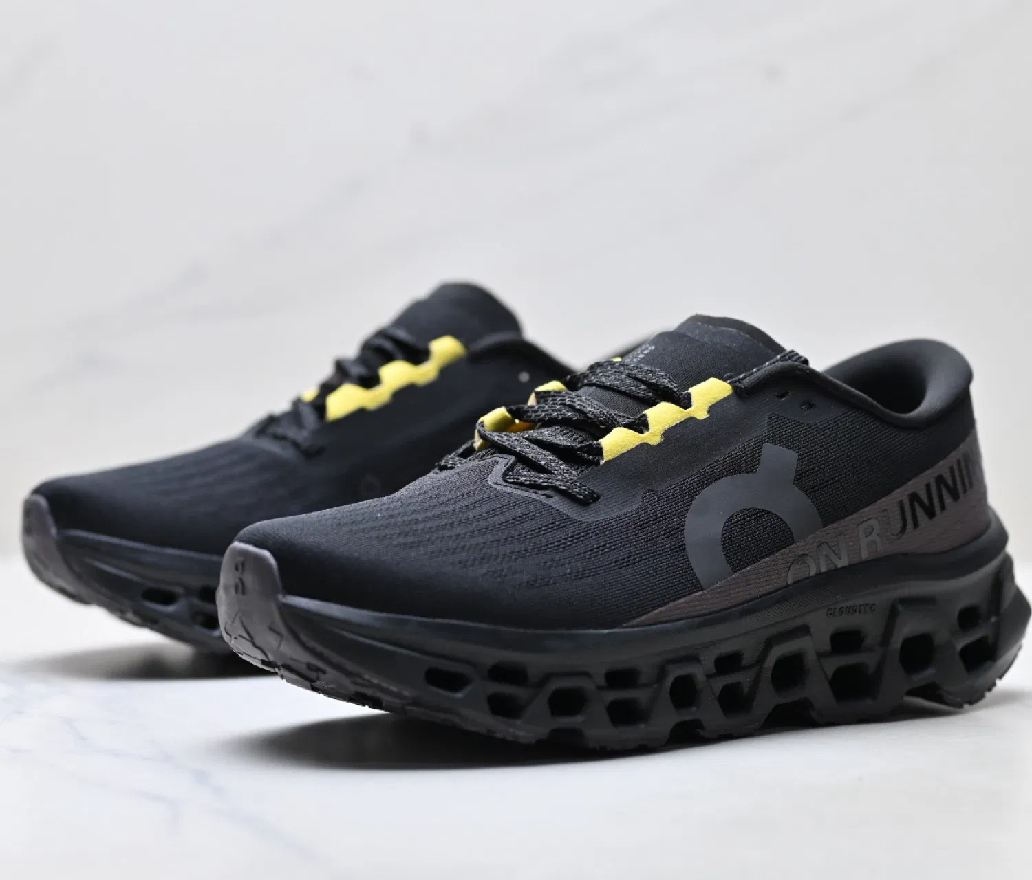 Zapatillas deportivas de espuma de reducción de impacto de material reciclado transpirable para entrenamiento en el gimnasio