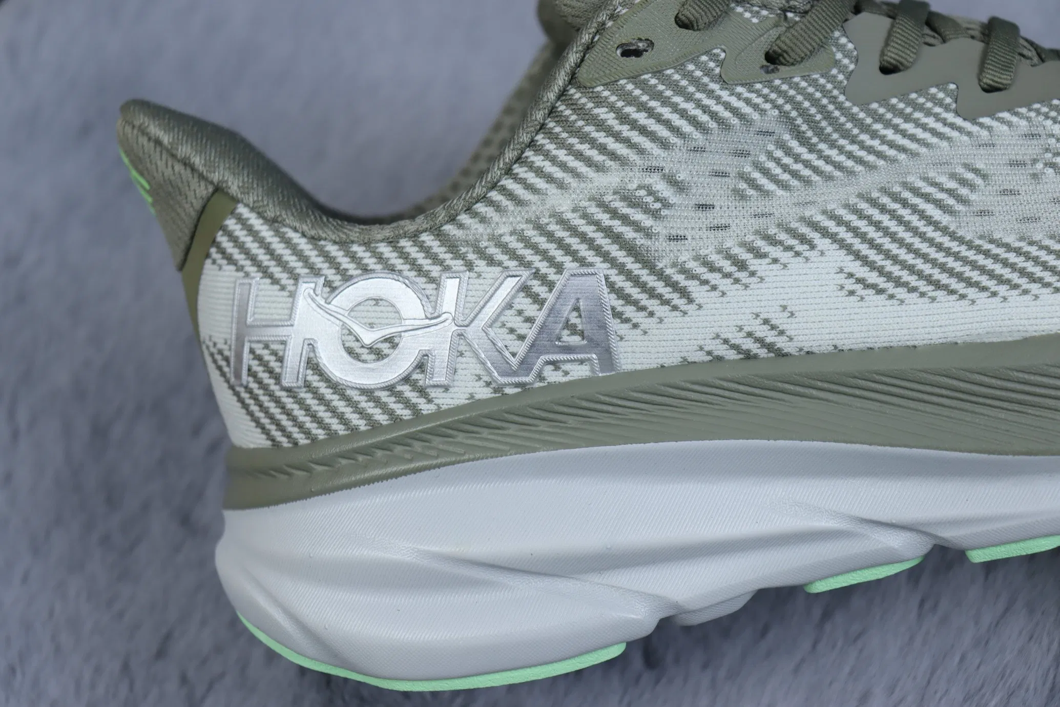Zapatillas deportivas casuales y de moda Hoka, populares para correr