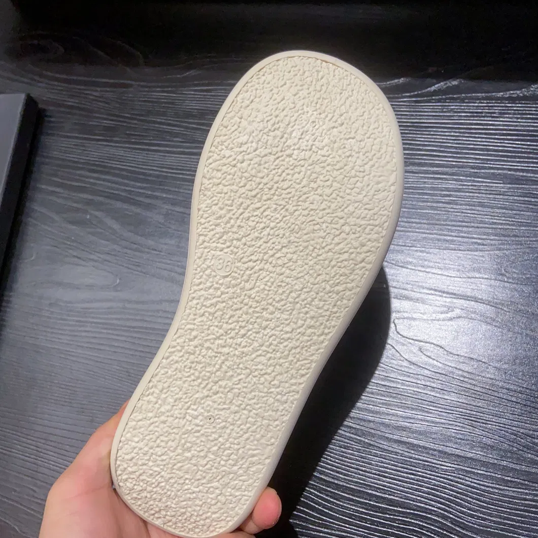 Llegada Nueva de Verano Zapatos de Lona para Mujeres con Suela Gruesa, Cordones, para Uso Casual y Deportivo, Moda y Tendencia, Zapatos Blancos Fa-M16