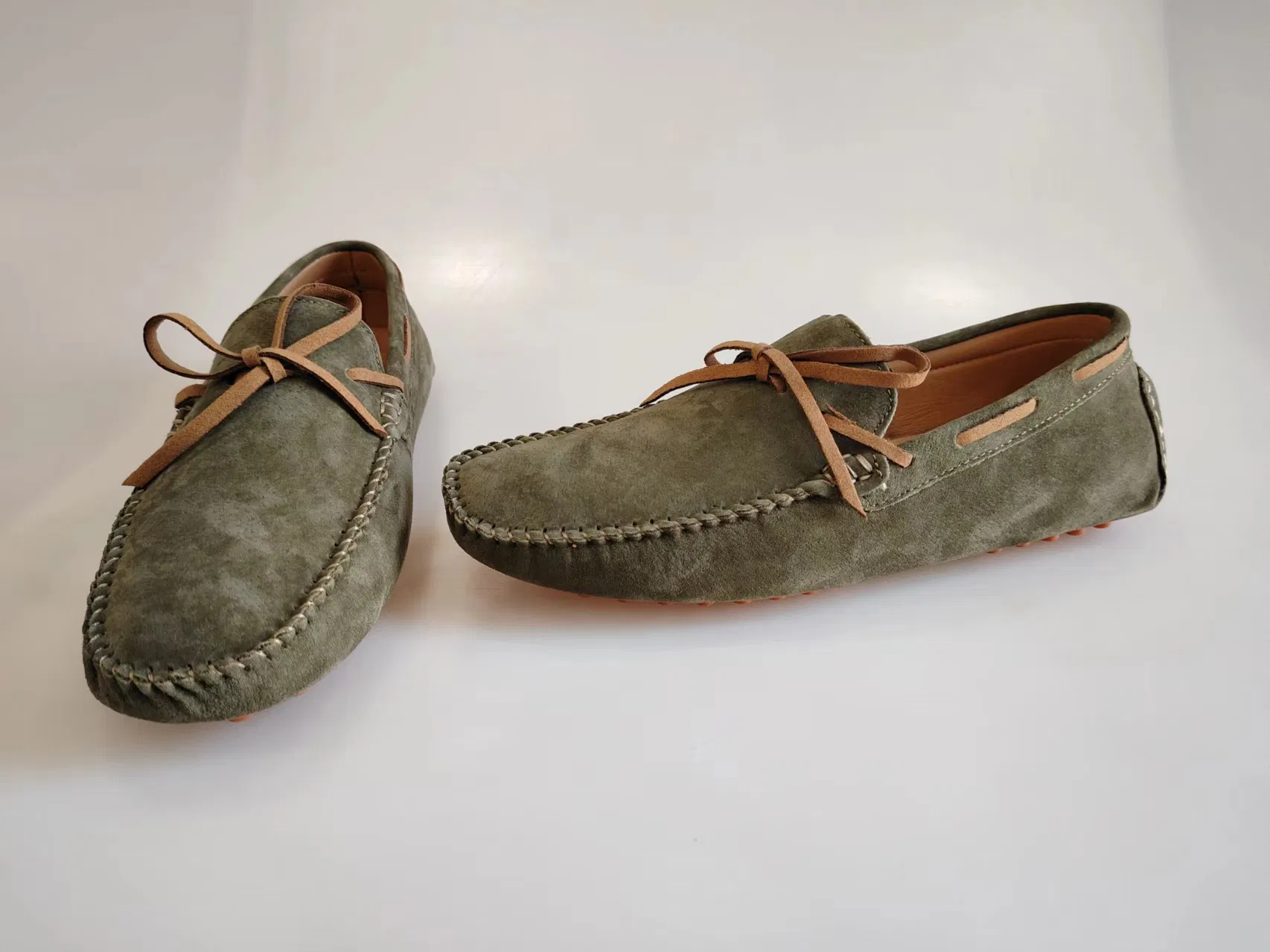 Mocasines de ante de vaca para hombre, zapatos casuales de gran tamaño
