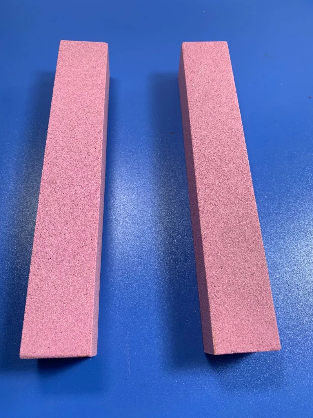 Pasta Abrasiva para Limpeza, Abertura e Reformulação de Discos de Lixa de Esmerilhadeira de Bancada