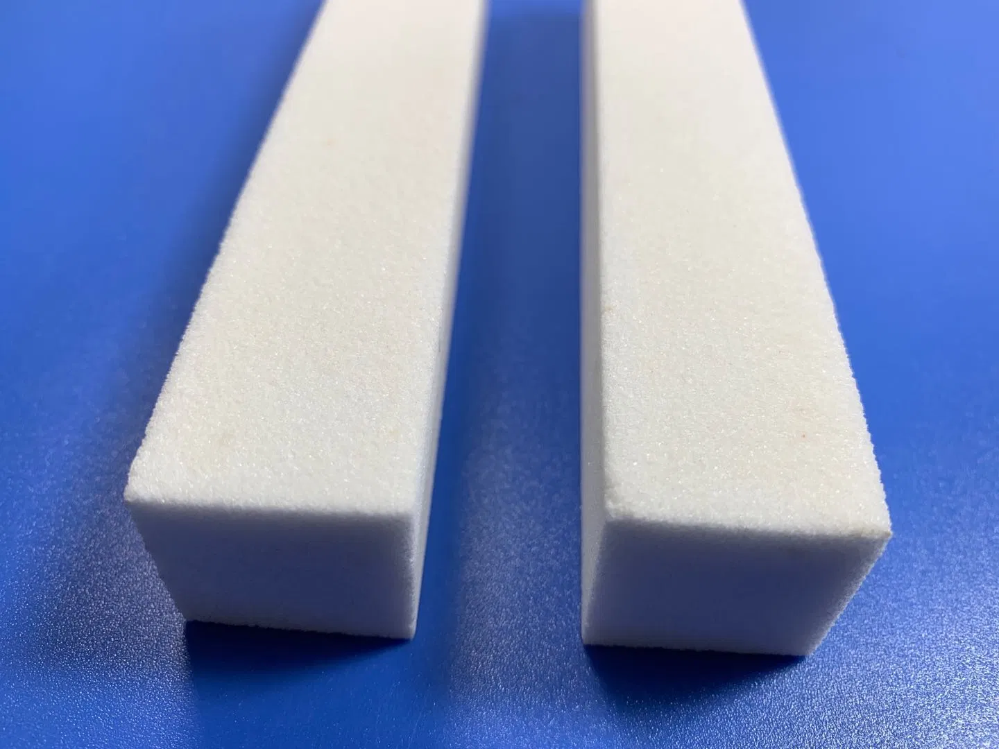 Pasta Abrasiva para Limpeza, Abertura e Reformulação de Discos de Lixa de Esmerilhadeira de Bancada