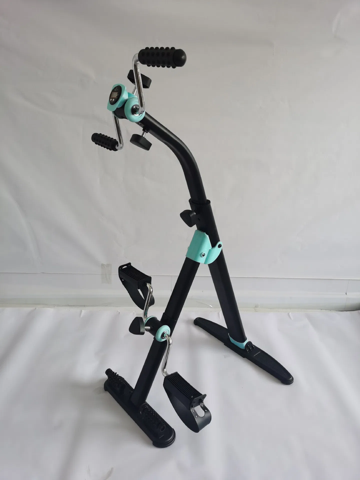 Treinador de Pedal Masculino Dobrável com Capa Externa de PP Manual Preto Equipamento de Ginástica Exercitador