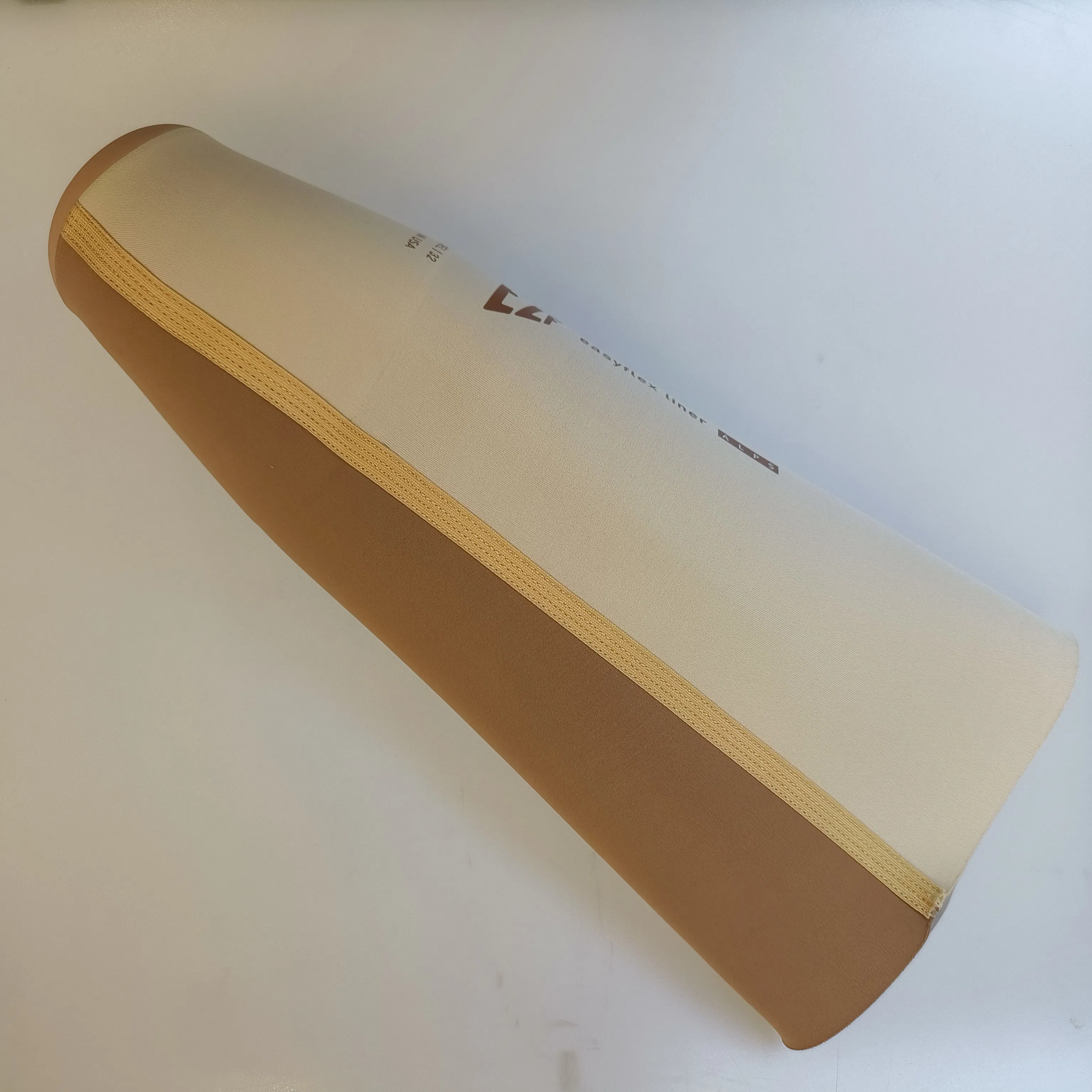 Capa de Gel Alps com Fecho para Perna Prostética