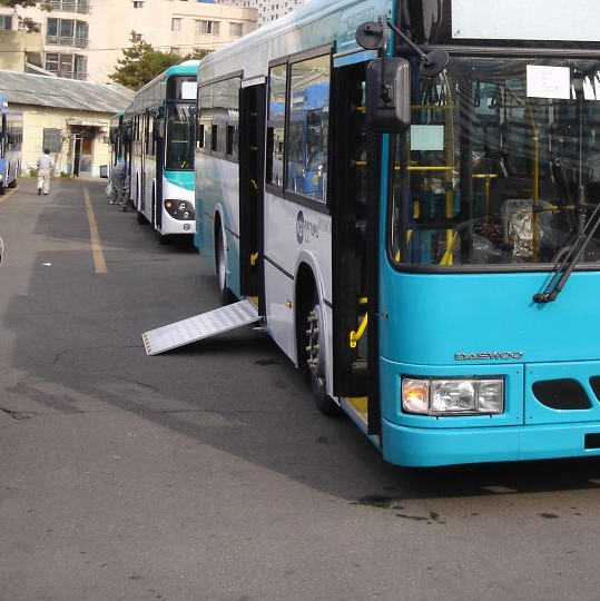 Rampa de Acesso de Alumínio para Cadeira de Rodas Elétrica Certificada CE e Emark