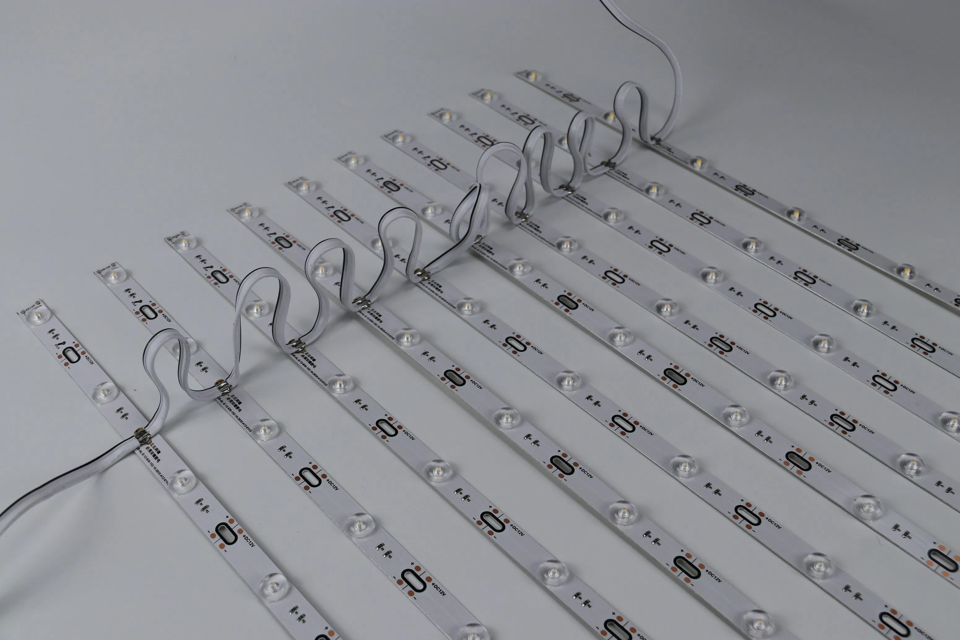 3 Year Warranty IP20 2835SMD LED Aluminum Rigid Bars LED Strip Light for Signs Light Box