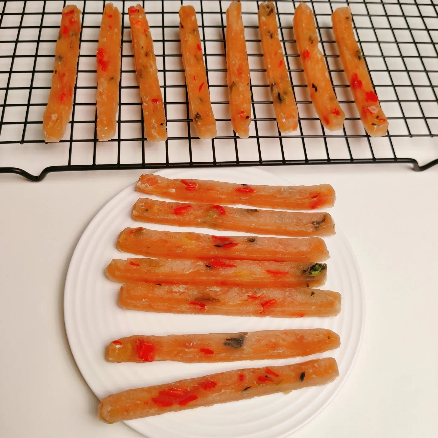 Delicias de tiras de pollo y verduras ricas en proteínas para perros y gatos, alimentos para mascotas al por mayor