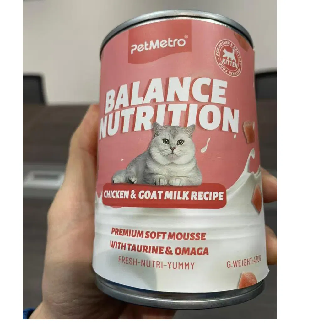 Alimento para gatitos enfocado en el crecimiento, mousse de pollo con leche de cabra y DHA que apoya el desarrollo óseo y cerebral