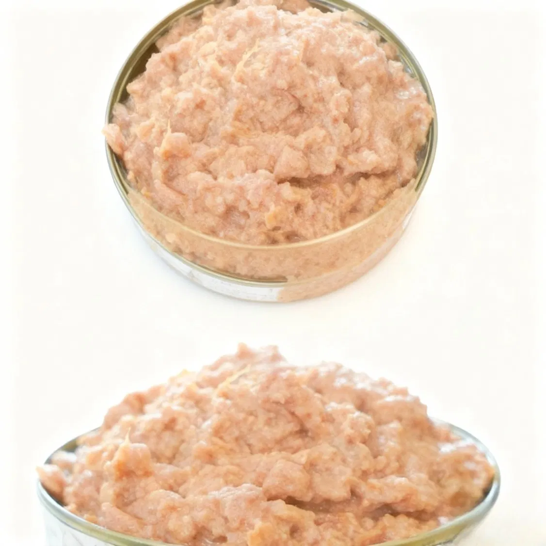 Comida enlatada orgánica hipoalergénica para gatos con fórmula de carne de res e hígado para estómagos sensibles. Sin aditivos artificiales