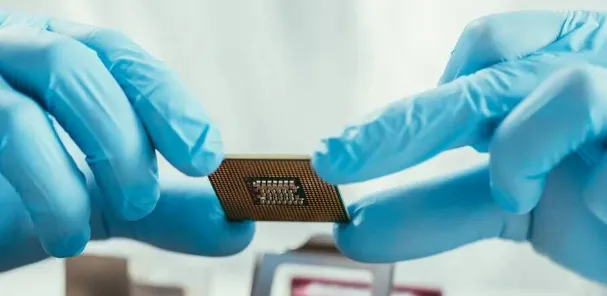 Disposable Nitrile Glove