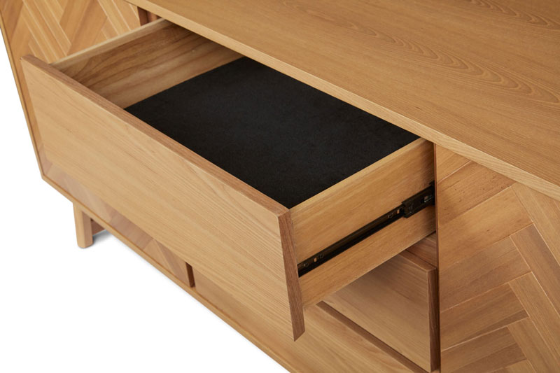 Taylor Buffet Detail 2