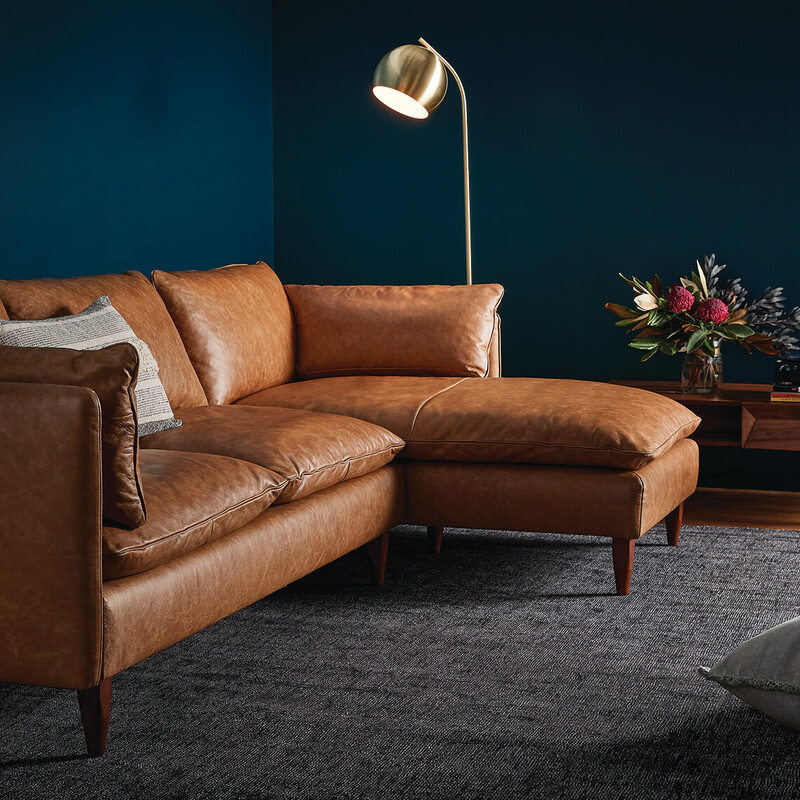 Eton Leather Sofa Detail 2