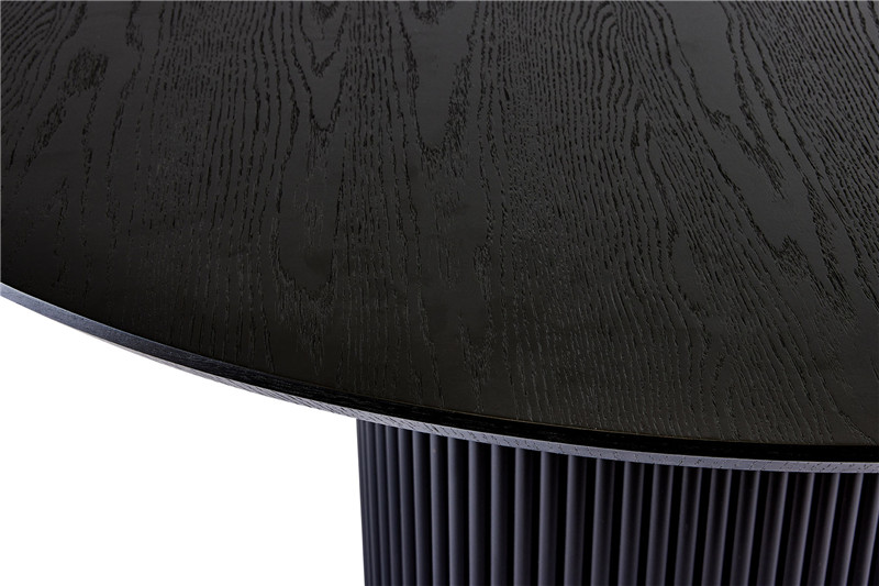 Lantine Dining Table Detail