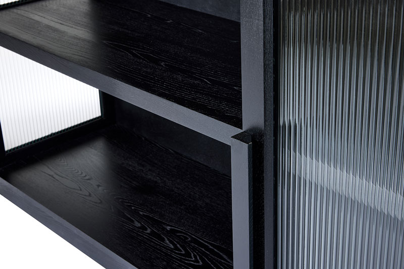 Bianca Buffet curved glass detail
