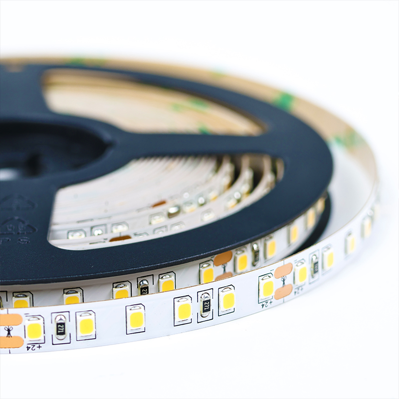 Fabricante de Fita LED Flexível SMD de Alta Brilho 2835 com Certificações CE, RoHS, FCC, UL para Casa Inteligente, Comercial, Projetos DIY 120LEDs 12V24V
