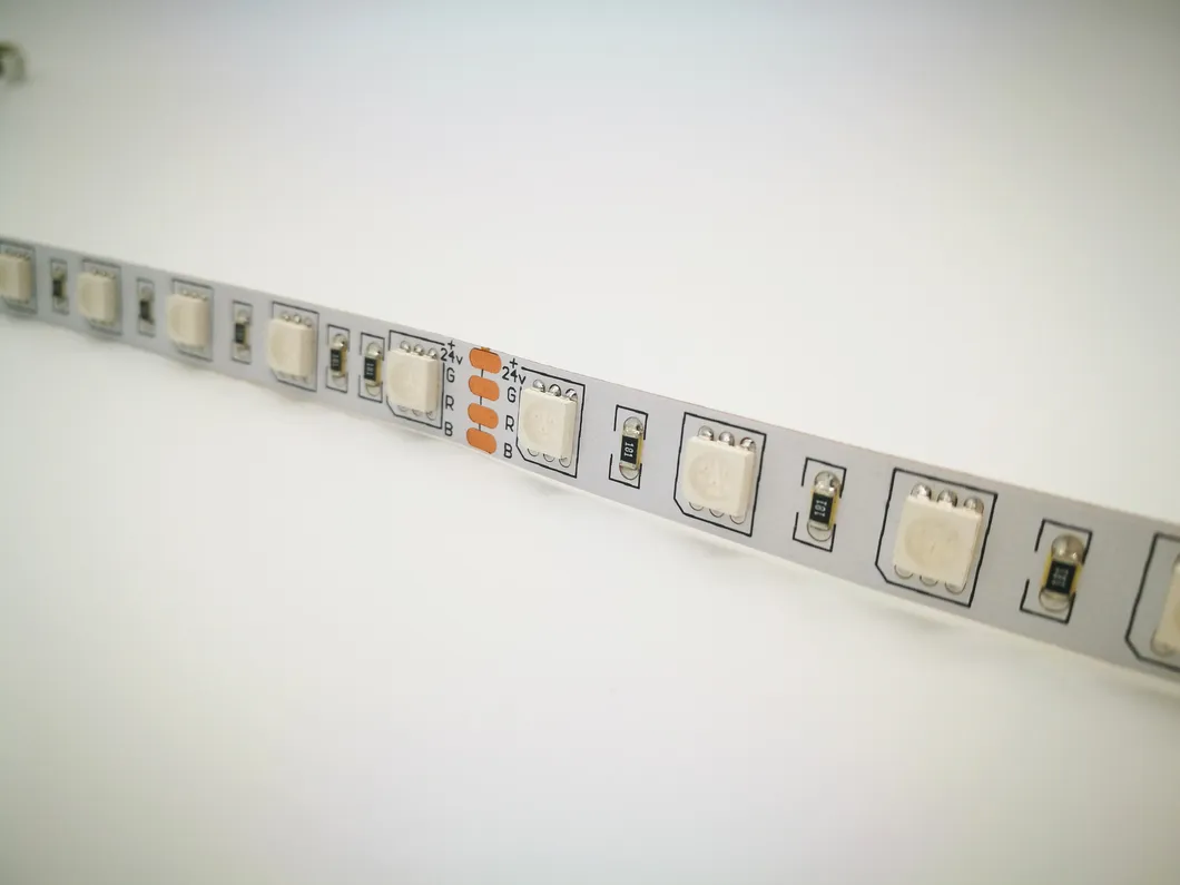 Fita de LED flexível RGB à venda 60LEDs/M, fita LED SMD à prova d'água para iluminação de fundo de TV e decoração de casa
