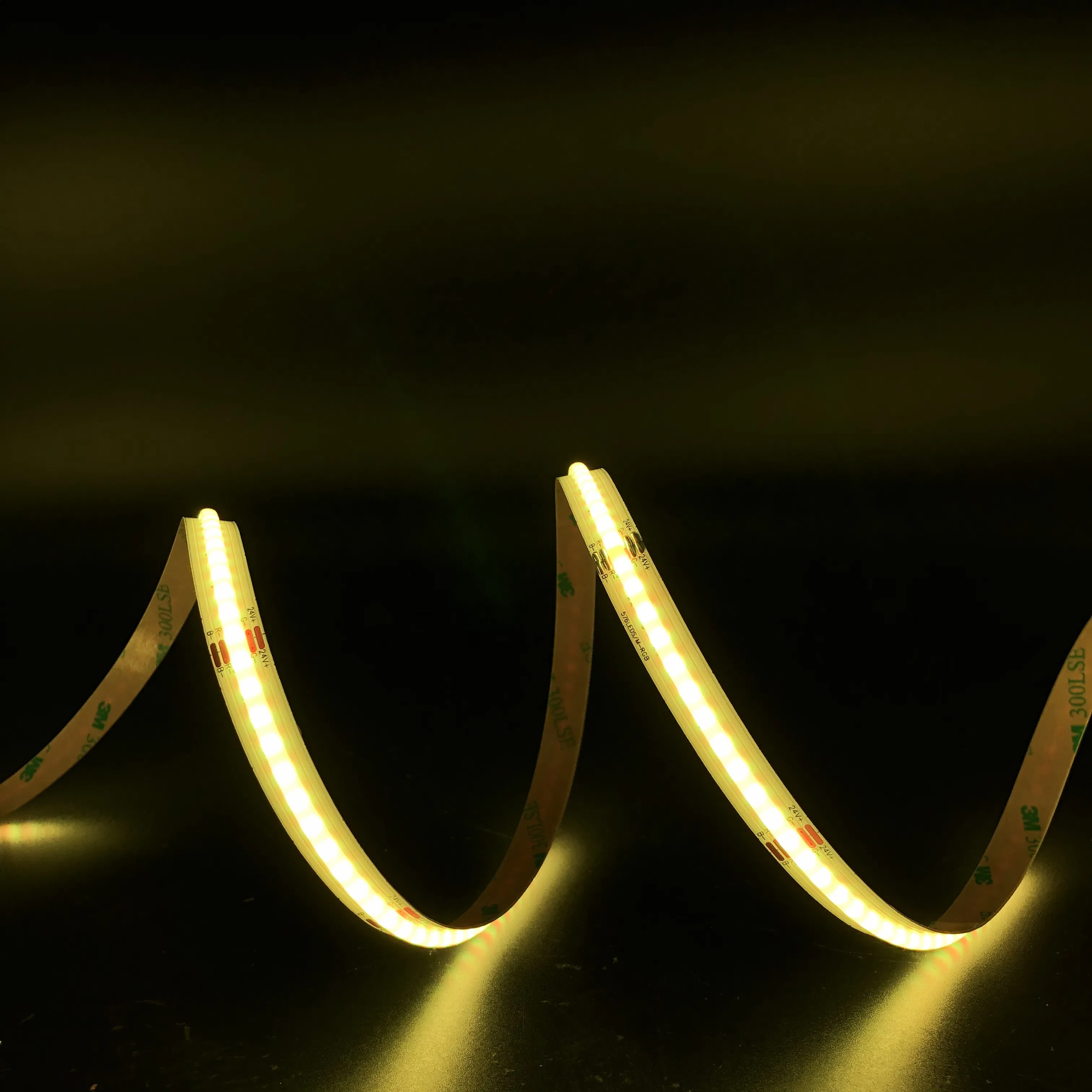 24V Fita LED RGB COB 576LEDs/M Fita LED flexível sem pontos que muda de cor para iluminação de armários, bares e iluminação linear