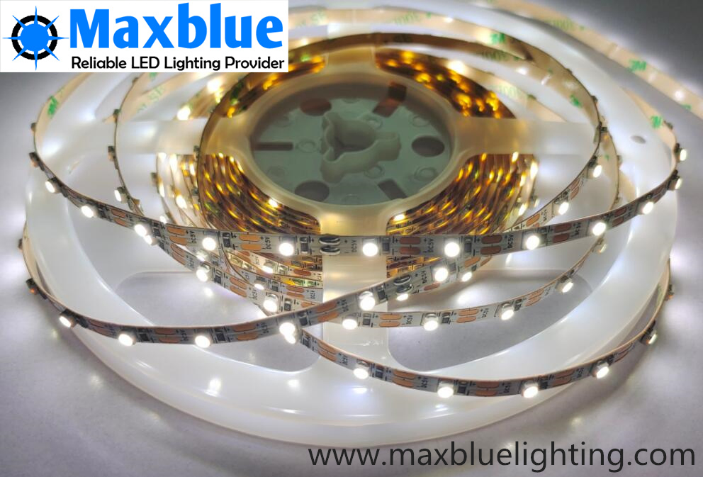 Uma fita de LED cortável DC5V 5mm slim 4.8W USB flexível