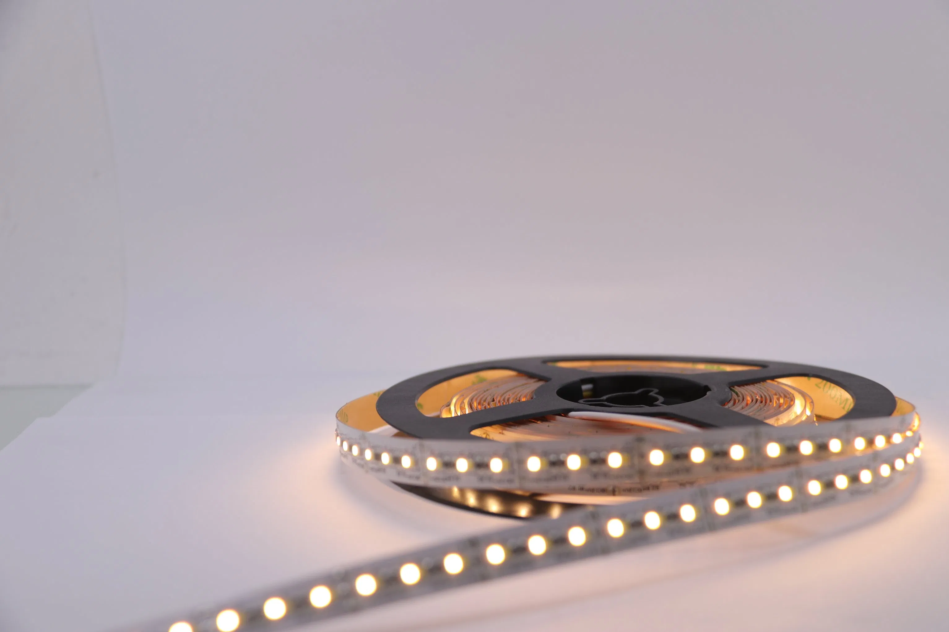 Iluminação Externa 24V 240LEDs/M 5m/Roll Fita de LED SMD 2216 Fita de LED Flexível de Cor Única Personalizada Barra de Luz LED Flexível Ecológica para Decoração